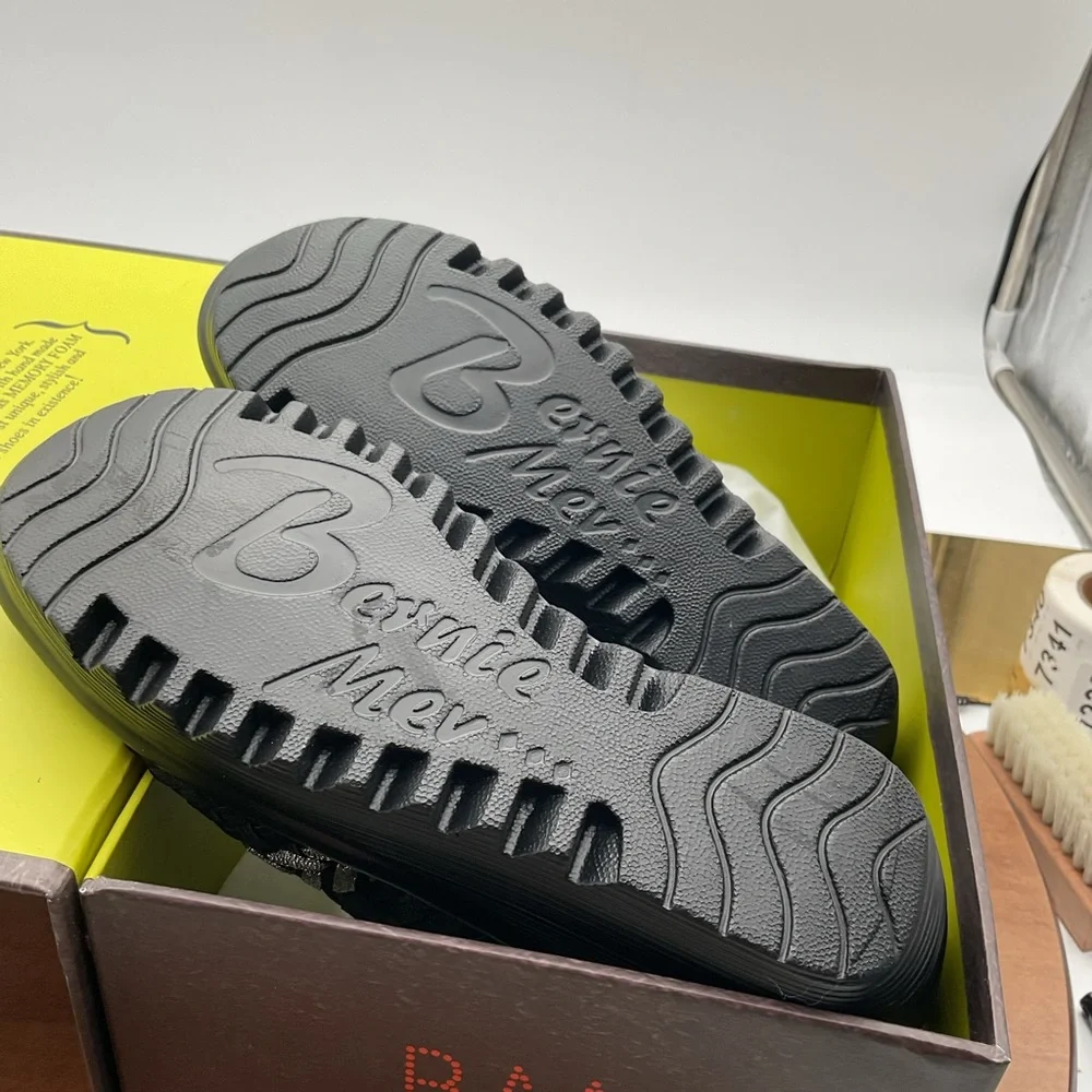 bernie mev. stylish black